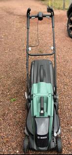 Elechtrische grasmachine Bosch 1 x gebruikt, Ophalen, Zo goed als nieuw, Elektrische grasmaaier