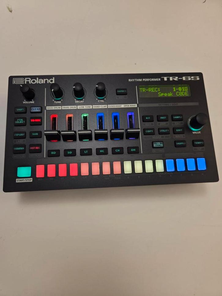 Roland TR-6S, Muziek en Instrumenten, Synthesizers, Roland, Ophalen