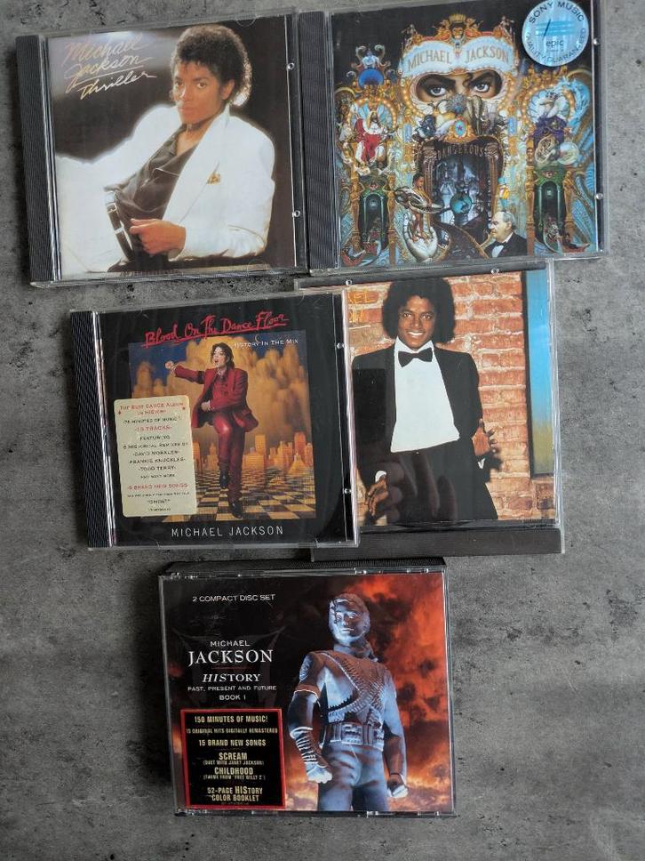CD DE MUSIQUE MICHAEL JACKSON 5X EN ÉTAT NEUF, CD & DVD, CD | Pop, Comme neuf, Enlèvement ou Envoi