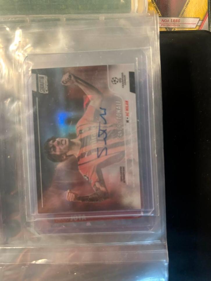 Topps Sandro Tonali auto, Verzamelen, Sportartikelen en Voetbal, Nieuw, Poster, Plaatje of Sticker, Ophalen of Verzenden