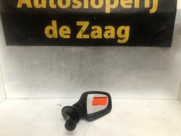 Buitenspiegel rechts van een Dacia Logan beschikbaar voor biedingen