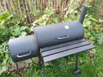 Barbecue uit staal, met rookkamer, Tuin en Terras, Ophalen, Zo goed als nieuw, Zie foto