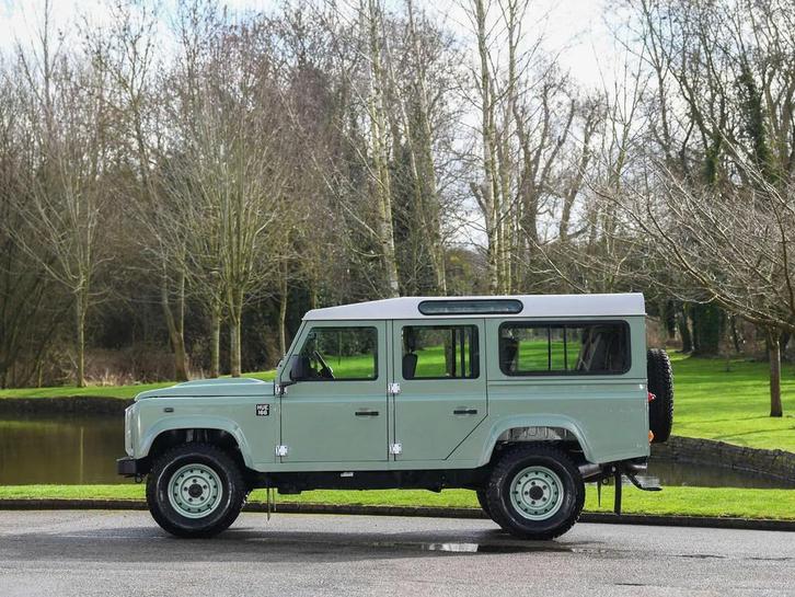 Land Rover Defender 110 / 2.2 TD4 / HERITAGE EDITION / 1ST O, Auto's, Land Rover, Bedrijf, Te koop, ABS, Airconditioning, Alarm
