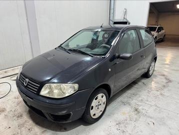 Fiat punto 1,2 ess euro4 2005 220000km, Autos, 1242 cm³, Achat, Entreprise, Boîte manuelle
