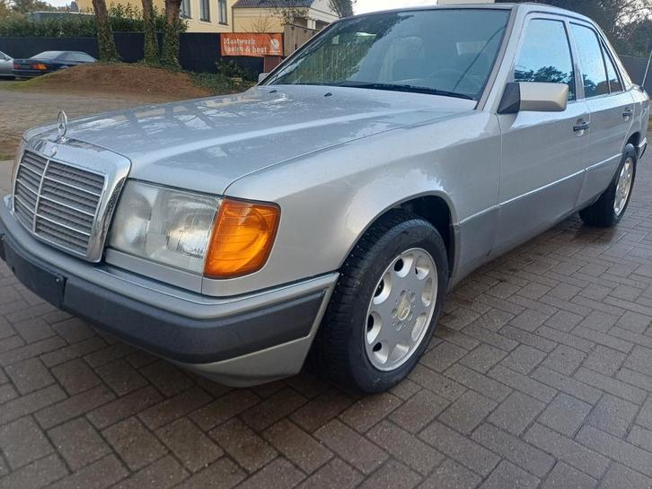 Mercedes w124 230e automaat oldtimer originele topstaat, Auto's, Mercedes-Benz, Bedrijf, Te koop, 200-Serie, Benzine, Euro 2, Berline