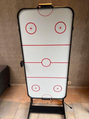 Air hockeytafel in goede staat . beschikbaar voor biedingen