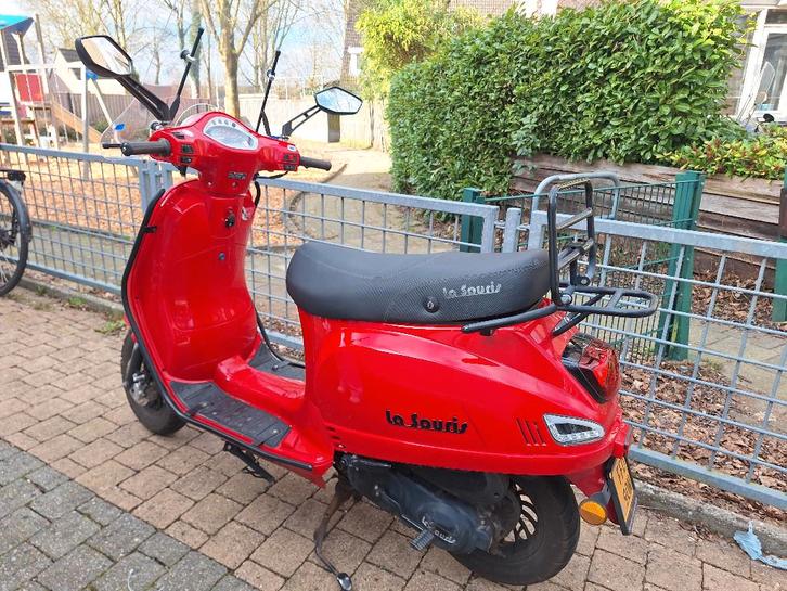 La souris, Fietsen en Brommers, Scooters | Overige merken, Gebruikt, Klasse B (45 km/u), Benzine, Ophalen