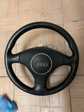 Volant audi a3 8p avec airbag 