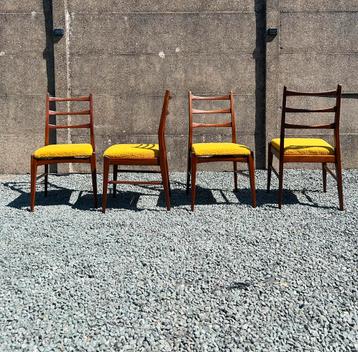 Vintage Van Teeffelen stoelen beschikbaar voor biedingen