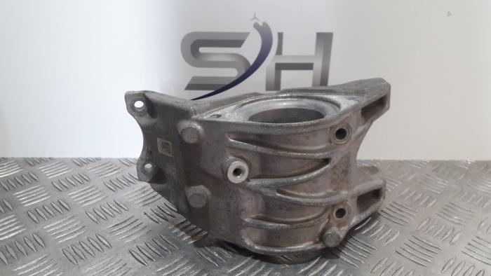 Support moteur d'un Mercedes CLA, Autos : Pièces & Accessoires, Suspension & Châssis, Mercedes-Benz, Utilisé, 3 mois de garantie