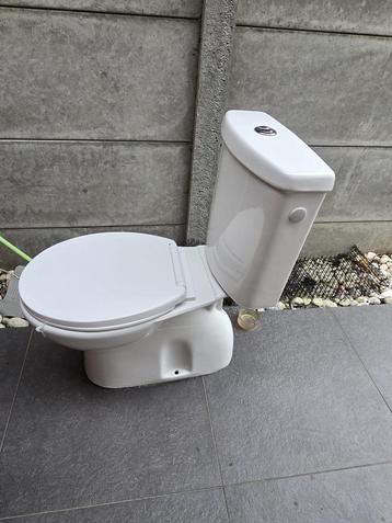 WC te koop beschikbaar voor biedingen