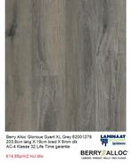 Laminaat Long Plank Glorious XL Gyant Grey 9mm dik €14,95m2, Huis en Inrichting, Stoffering | Vloerbedekking, Nieuw, XL Laminaat grijs 9mm dik zwaar woon gebruik