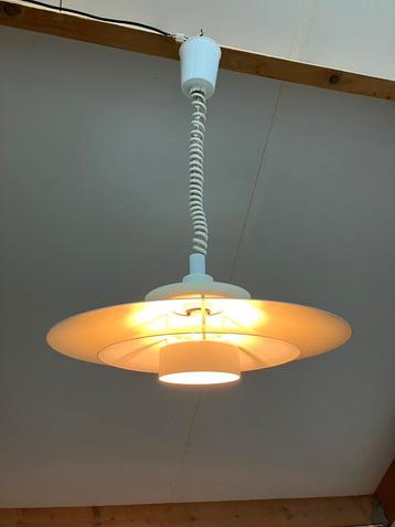 Vintage scandinavische hanglamp ijzer wit beschikbaar voor biedingen