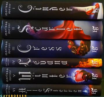 Lunar Chronicles - Marissa Meyer - Blossom Books - 6x - HC
