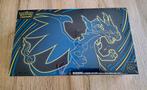 UPC-Mega Charizard X EX, Hobby en Vrije tijd, Ophalen, Zo goed als nieuw, Booster