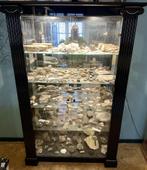 Mooie massieve vitrinekast met verlichting, Ophalen, 100 tot 150 cm, Nieuw, 150 tot 200 cm