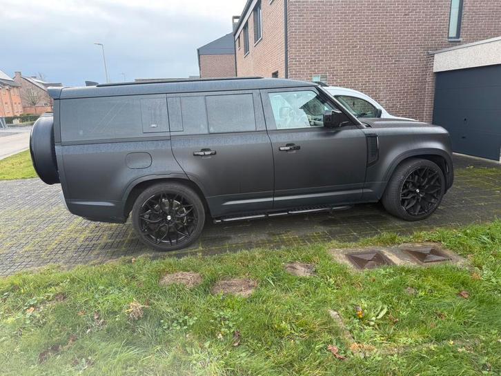 Land Rover Defender 130 3.0D HEV – Full Option – Unique Look, Auto's, Bestelwagens en Lichte vracht, Bedrijf, 360° camera, Land Rover