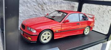 BMW M3 (E36) Coupe Streetfighter rouge Imola 1:18ème beschikbaar voor biedingen