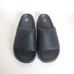 Heren slippers effen zwart 42, Kleding | Heren, Schoenen, Slippers, Verzenden, Zwart, Nieuw