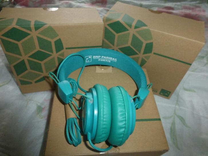 2 nieuwe identieke headsets, Audio, Tv en Foto, Hoofdtelefoons, Nieuw, Ophalen of Verzenden