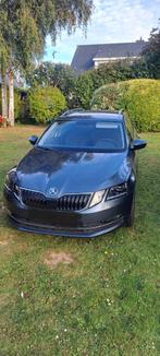 SKODA OCTAVIA  BREAK 1,5l  AUTOMAAT, Auto's, USB, 4 cilinders, Leder en Stof, Particulier