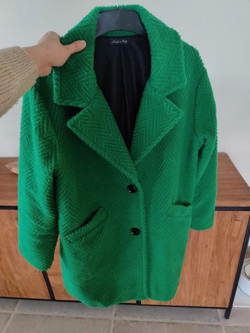 Halflange groene jas (universele maat), Kleding | Dames, Jassen | Winter, Zo goed als nieuw, Groen, Ophalen of Verzenden