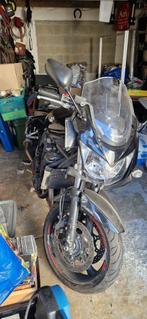 Suzuki Bandit accidenté, Motoren, Motoren | Suzuki, 4 cilinders, Particulier, Meer dan 35 kW, Toermotor