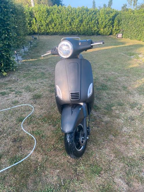 Gts toscana b klasse voor opmaak, Fietsen en Brommers, Snorfietsen en Snorscooters, Zo goed als nieuw, Ophalen