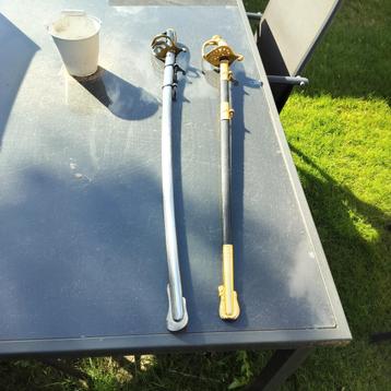 2 sabels  beschikbaar voor biedingen