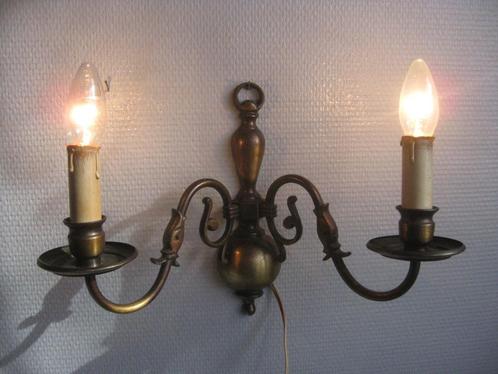 Vintage - 1 Bronzen wandgarnituur met 2 lampen., Antiek en Kunst, Antiek | Verlichting, Ophalen of Verzenden