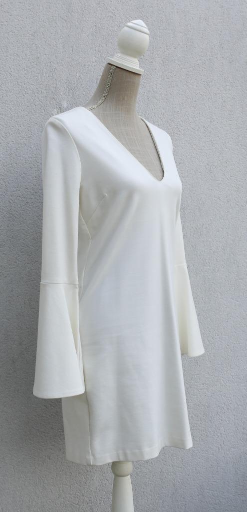 Prachtige witte jurk van Pinko maat S, Kleding | Dames, Jurken, Zo goed als nieuw, Maat 36 (S), Wit, Ophalen of Verzenden