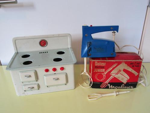 vintage speelgoed fornuis metaal en junior mixer Moulinex, Antiek en Kunst, Antiek | Speelgoed, Ophalen of Verzenden