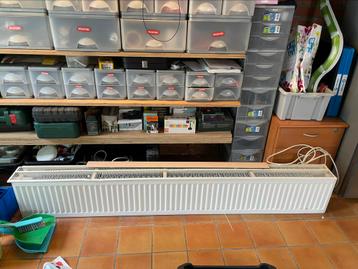 Radiator van 2 meter beschikbaar voor biedingen