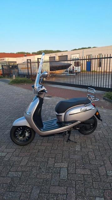 Btc scooter a klasse  beschikbaar voor biedingen