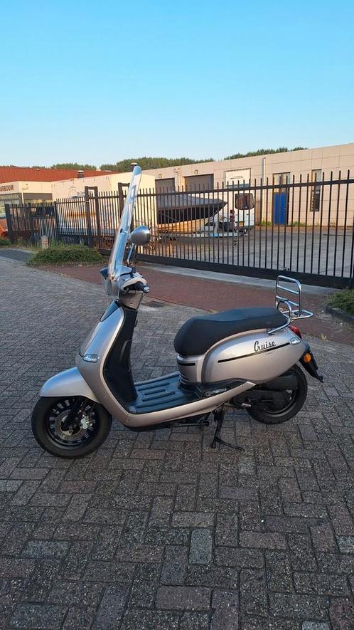 Btc scooter a klasse, Fietsen en Brommers, Scooters | Overige merken, Zo goed als nieuw, Klasse A (25 km/u), Benzine, Ophalen
