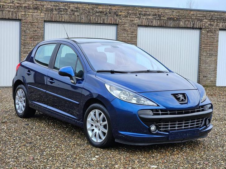Peugeot 207/2008 1.6 essence/climatisation, Autos, Peugeot, Particulier, Phares antibrouillard, Essence, Euro 4, Break, 5 portes