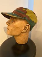 Camouflage pet, Verzamelen, Ophalen