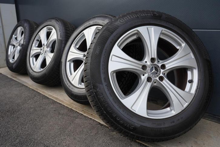 Kit hiver original pour MERCEDES GLC 350e (et autres), Auto-onderdelen, Banden en Velgen, Velg(en), Winterbanden, 18 inch, 235 mm