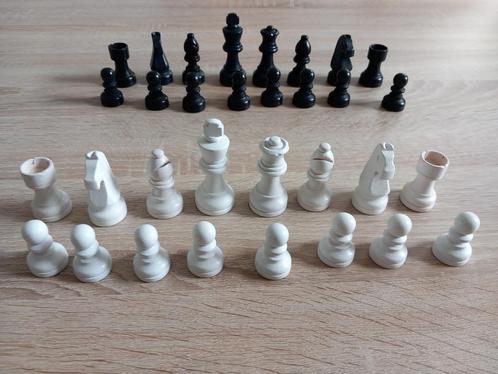 pièces d'échecs chess pieces, Hobby & Loisirs créatifs, Sport cérébral & Puzzles, Neuf, Échecs, Envoi