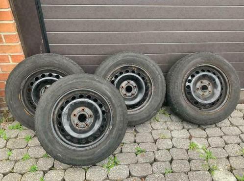 Set 4x Winterbanden op velg 195 65 R15 T Golf 7, Auto-onderdelen, Banden en Velgen, Velg(en), Winterbanden, Ophalen