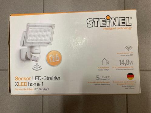 Led straler met sensor Steinel XLED Home 1, Huis en Inrichting, Lampen | Spots, Nieuw, Kunststof, Led, Ophalen