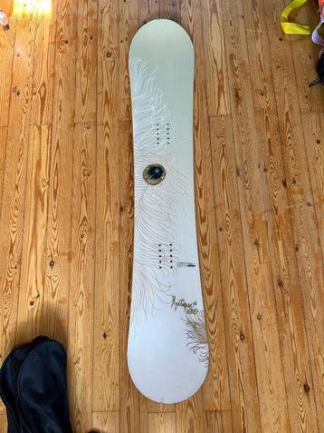 Snowboard Nitro beschikbaar voor biedingen