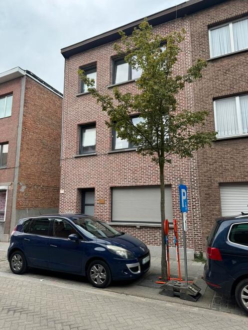 Huis te huur in antwerpen hoboken -6 slaapkamers, Immo, Huizen te huur, Antwerpen (stad), Hoekwoning, Direct bij eigenaar, D