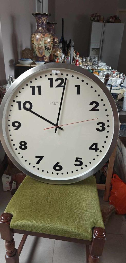 muurklok Nextime diam 55 cm Super Station, Huis en Inrichting, Woonaccessoires | Klokken, Zo goed als nieuw, Wandklok, Analoog