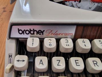 Machine à écrire portable Brother Deluxe 925