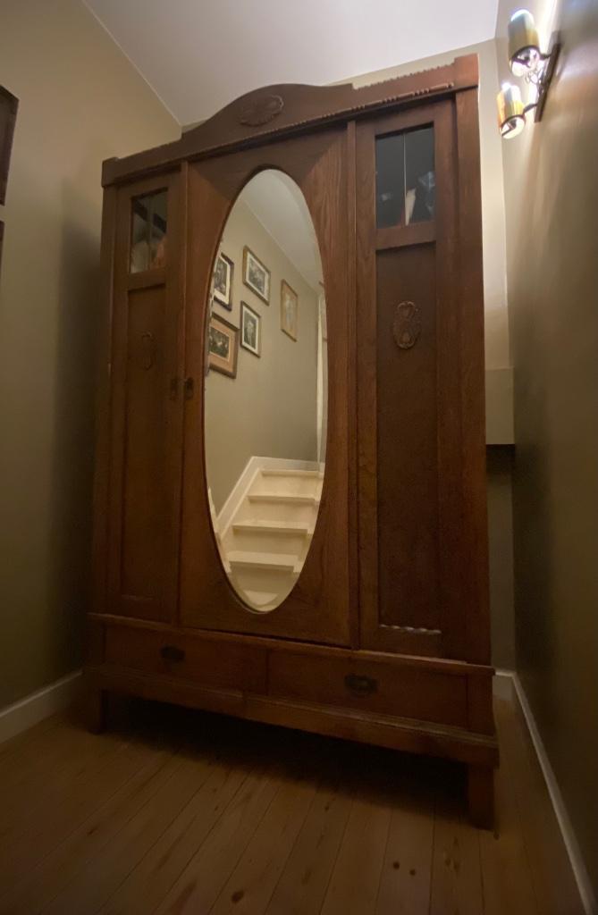 Antieke houten kleerkast met spiegel en 2 lades, Huis en Inrichting, Kasten | Kleerkasten, Gebruikt, 200 cm of meer, 100 tot 150 cm