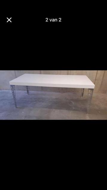 Design eettafel., Maison & Meubles, Tables | Tables de salon, Enlèvement, Comme neuf, Synthétique