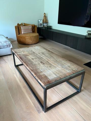 Salontafel  beschikbaar voor biedingen