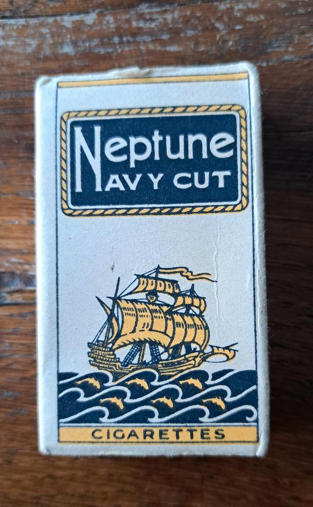 Ancien paquet de cigarettes Navy cut, Collections, Articles de fumeurs, Briquets & Boîtes d'allumettes, Enlèvement ou Envoi