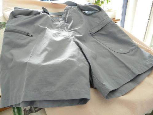 Trekking short voor dames in superlichte sneldrogende stof, Sport en Fitness, Bergsport en Wandelen, Zo goed als nieuw, Kleding